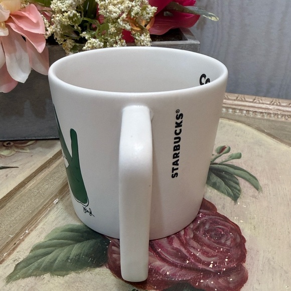 Starbucks Sign Language Coffee Brings Us Together ASL Mug Jena Floyd 2019 - Picture 3 of 8